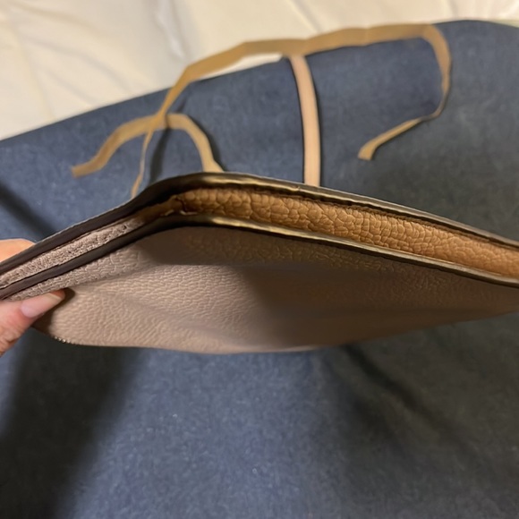 Kate Spade Crossbody - Picture 4 of 7